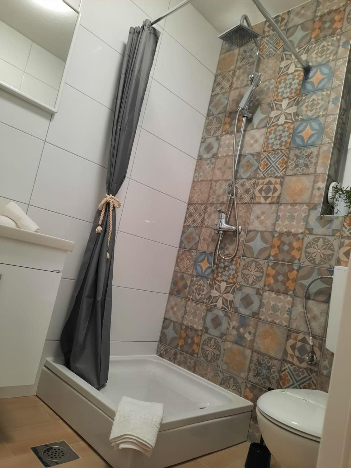 Apartmani Silentium ネウム エクステリア 写真